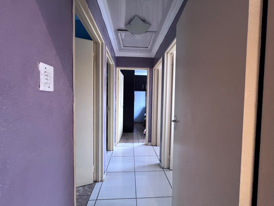 3 Bedroom Property for Sale in Tlhabane West North West